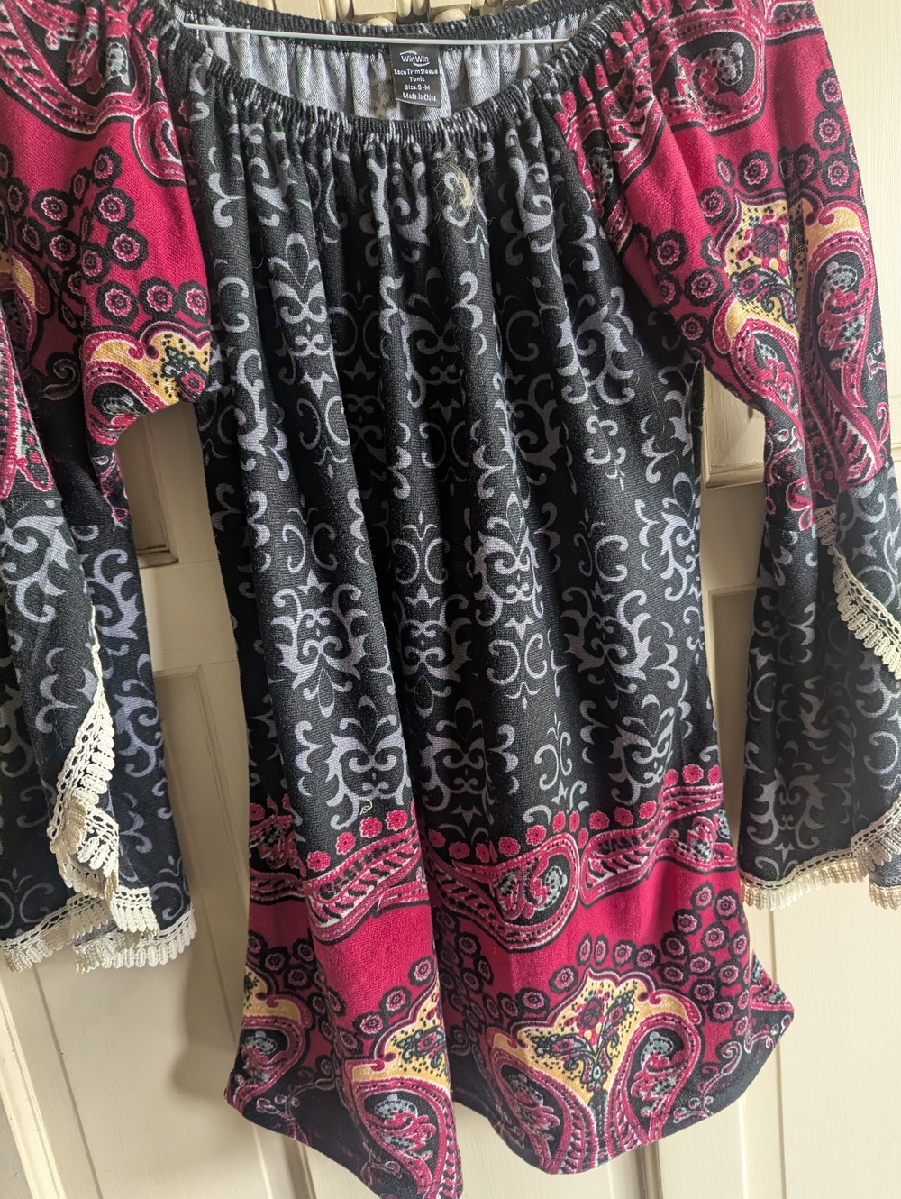 Win Win Brand Boho Off-Shoulder Paisley Top in Black & Magenta
